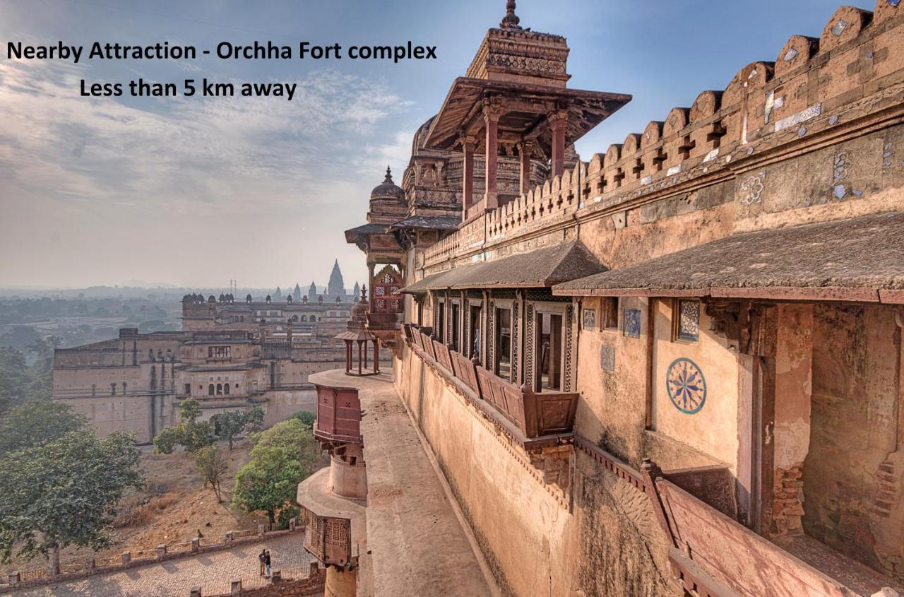 Oyo 23367 Farmsgreen Resort And Restaurant Orchha Eksteriør bilde